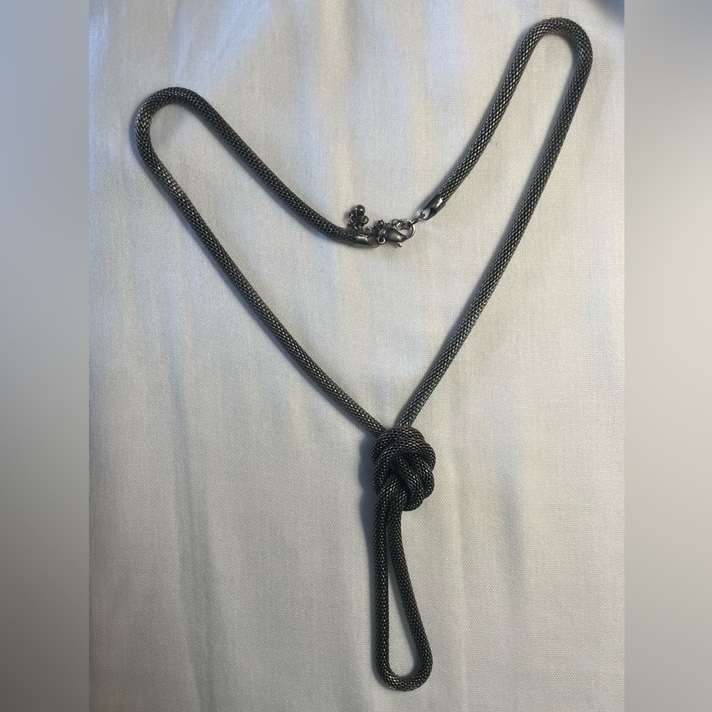 Metal Knot Necklace